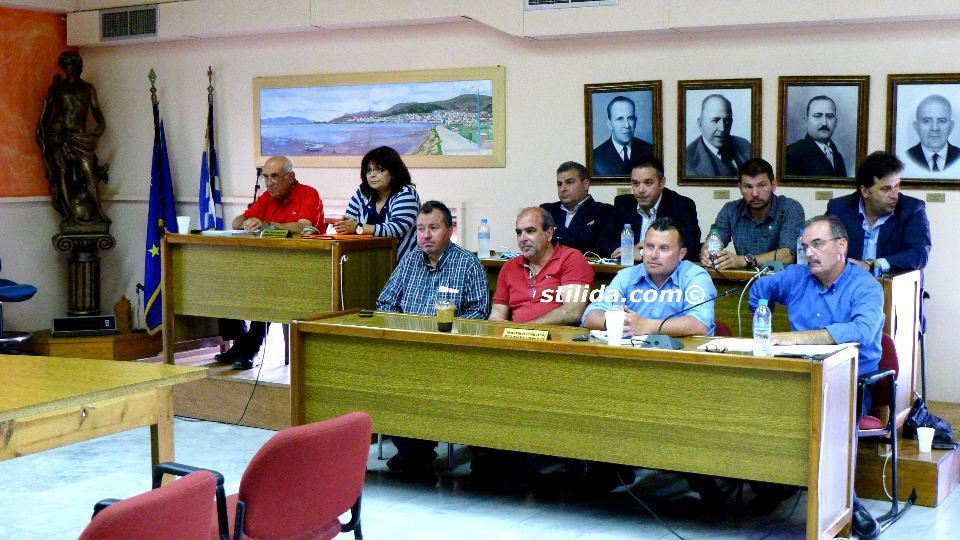 ΣΥΝΕΔΡΙΑΣΗ Δ.Σ.ΣΤΥΛΙΔΑΣ ΜΕ ΜΠΑΚΟΓΙΑΝΝΗ (4)